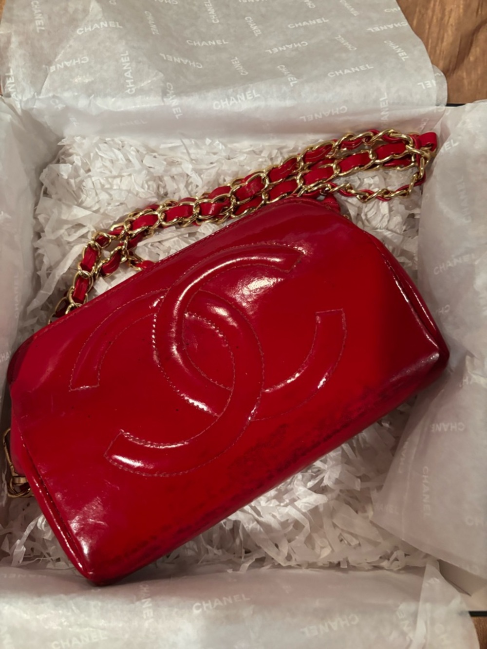 AUTHENTIC CHANEL Red Patent Leather Pouch Crossbody - Picture 8 of 8